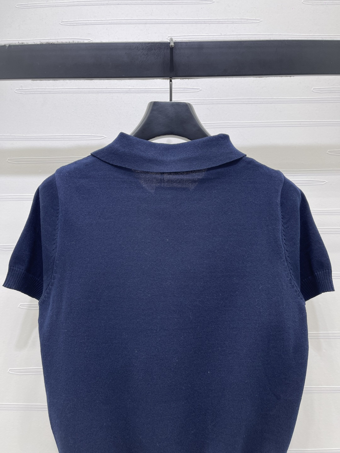 Women's short sleeves